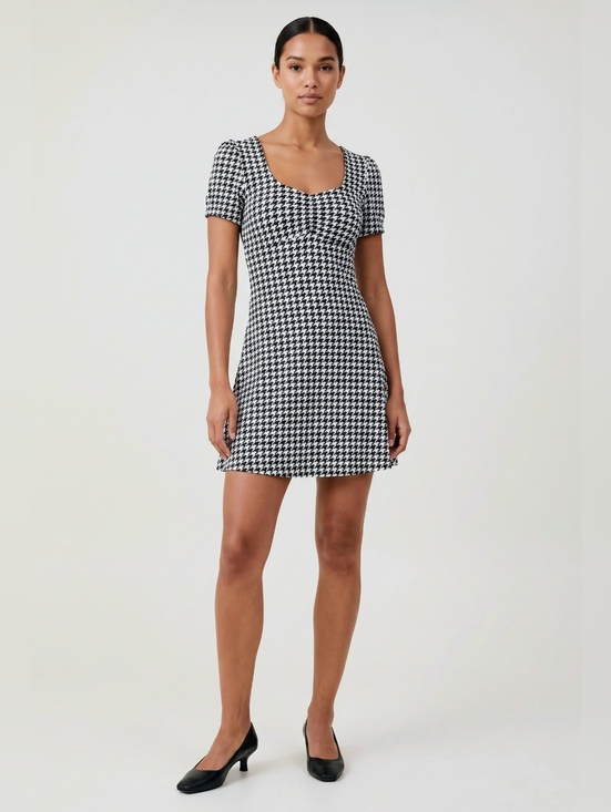 Obey Dresses & Skirts - OBEY Houndstooth Mini Dress | Stretch Knit Cap Sleeve | Sz Small HOST PICK! NWOT